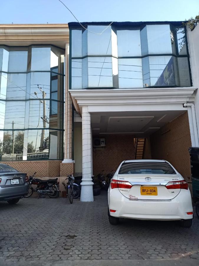 Hotel Pak Continental Multán Kültér fotó