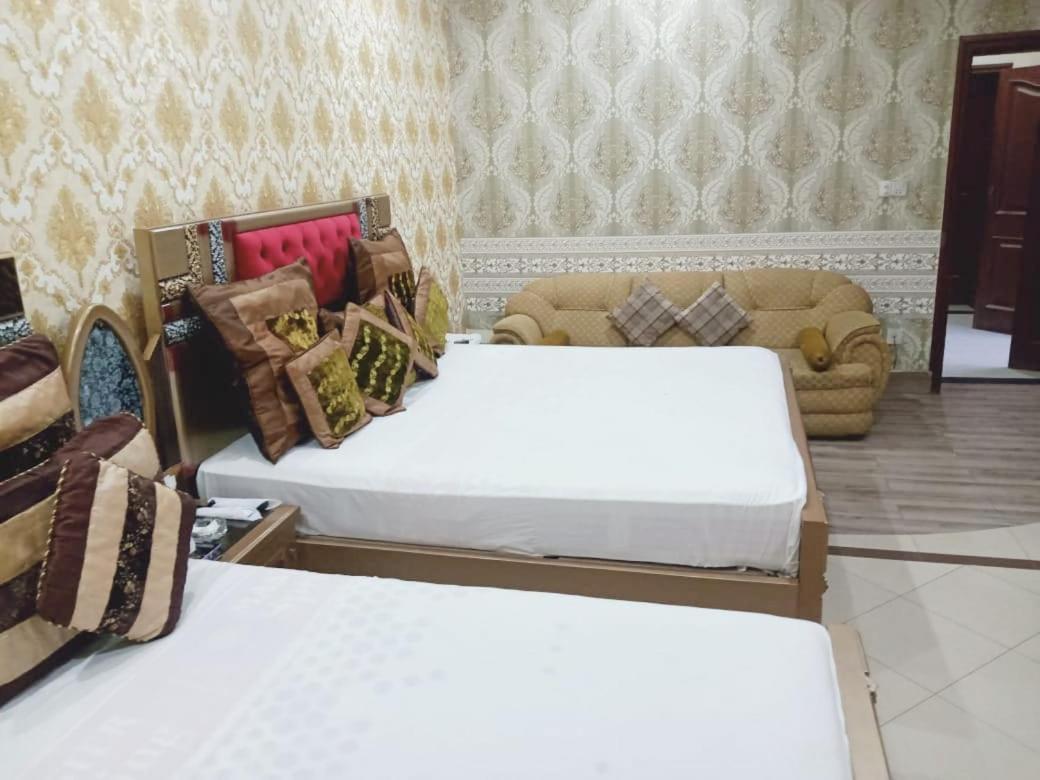 Hotel Pak Continental Multán Kültér fotó