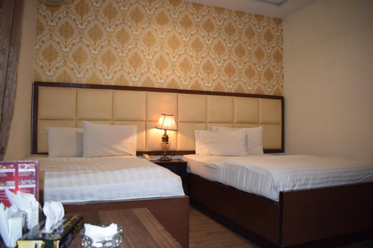 Hotel Pak Continental Multán Kültér fotó