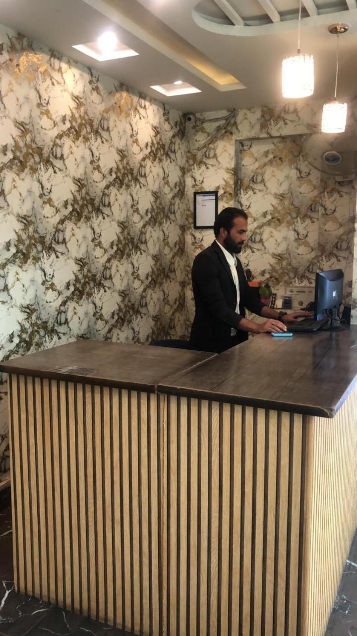 Hotel Pak Continental Multán Kültér fotó